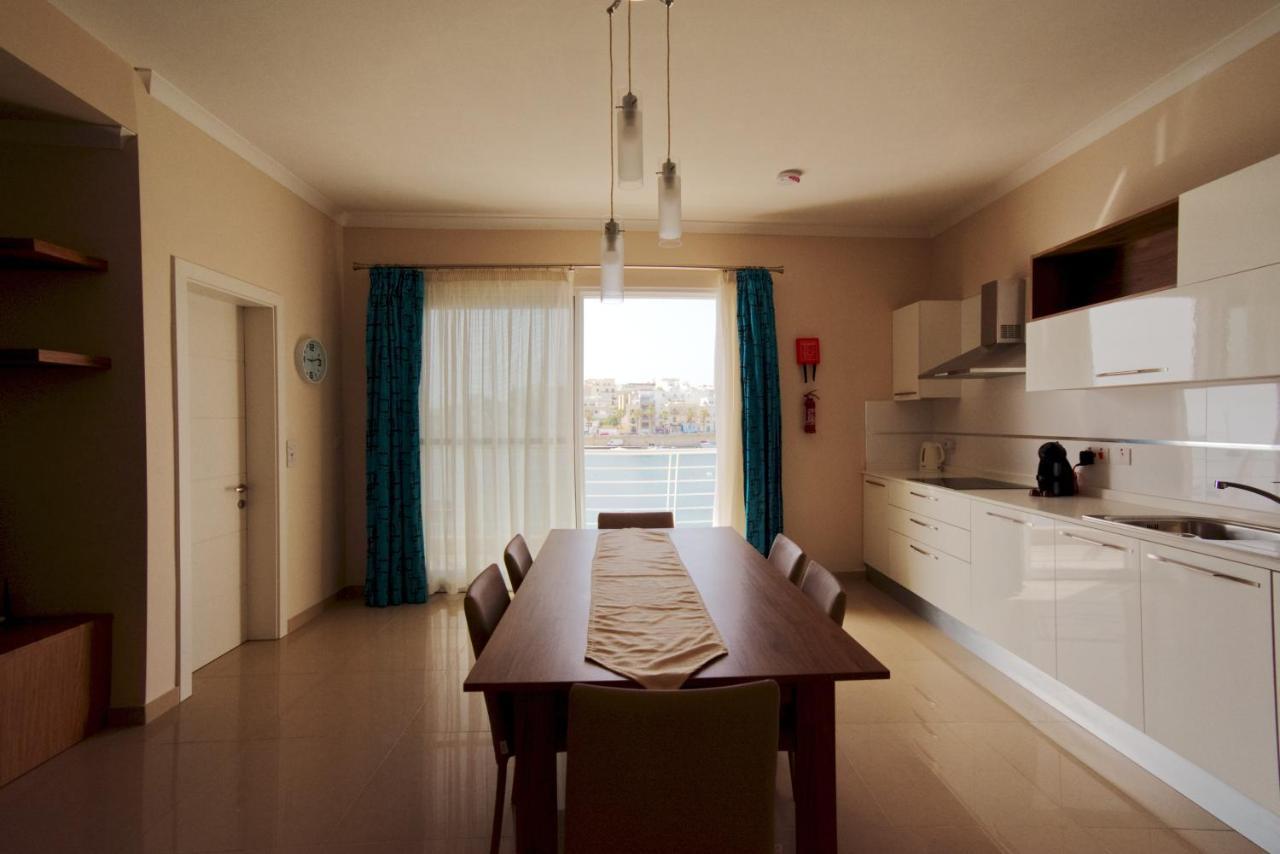 Riviera Holiday Apartments - Seafront - Wifi Marsaskala Dış mekan fotoğraf