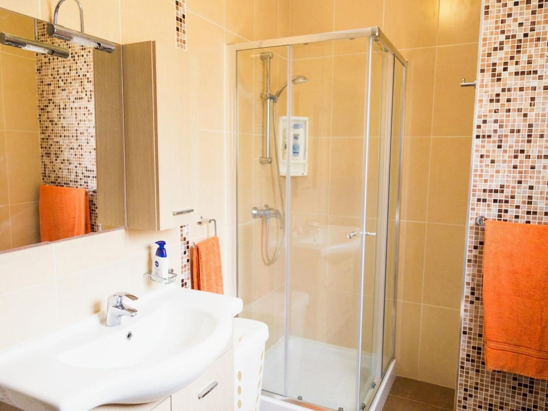 Riviera Holiday Apartments - Seafront - Wifi Marsaskala Oda fotoğraf