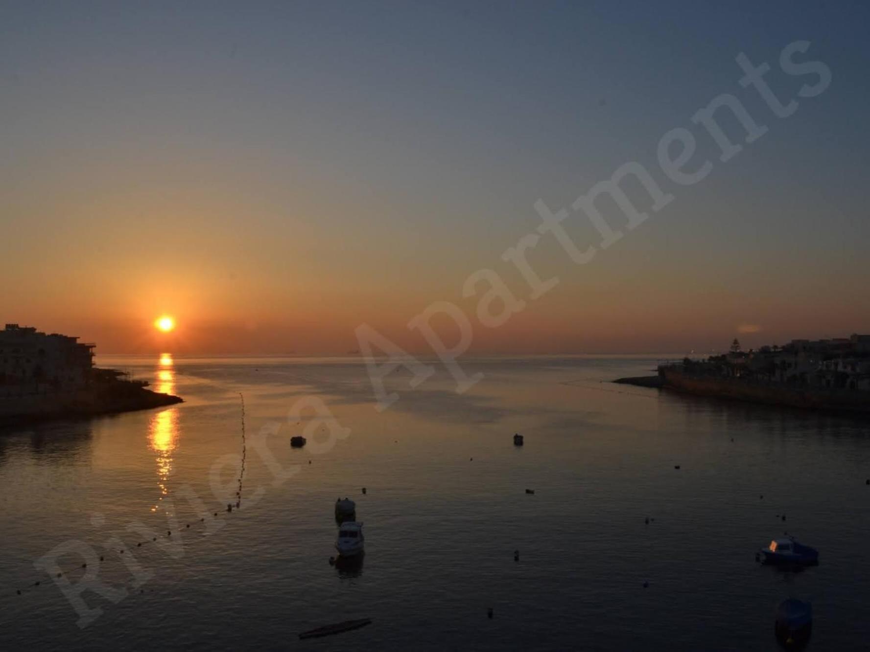 Riviera Holiday Apartments - Seafront - Wifi Marsaskala Oda fotoğraf